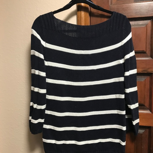 Adorable 3/4 Sleeve Sweater - Picture 2 of 2